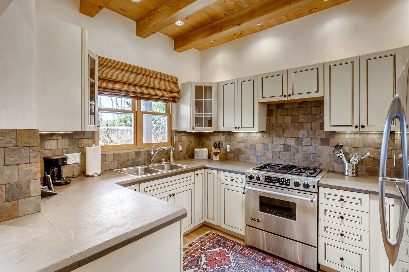 Adorable 2 bed 2 bath home in Downtown Santa Fe ....Near Downtown Plaza