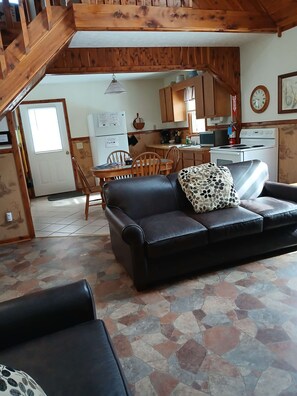 Téléviseur connecté, foyer, jeux vidéo, lecteur de DVD