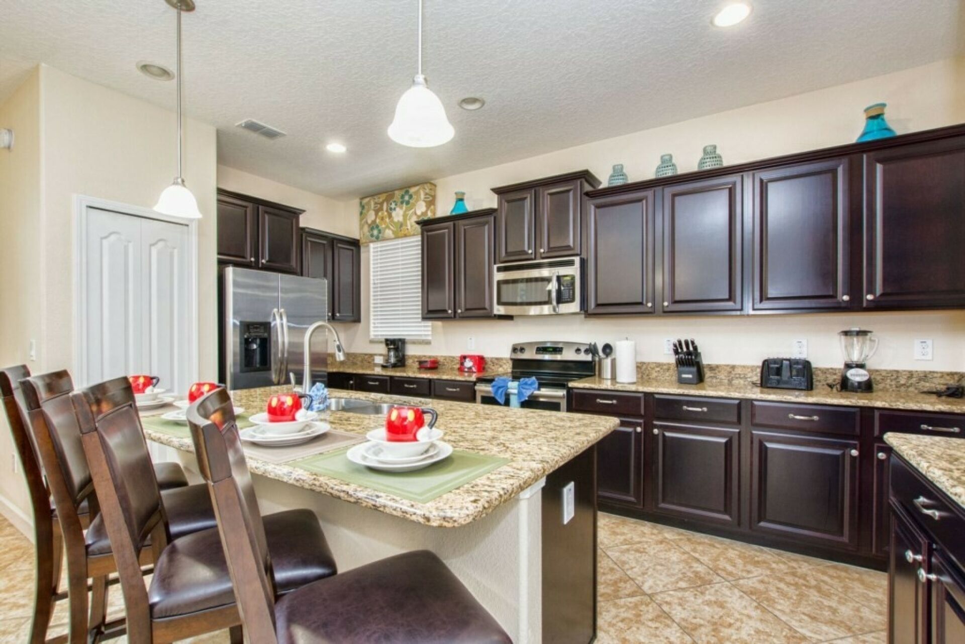 8954 Marvelous & Spacious Private Pool