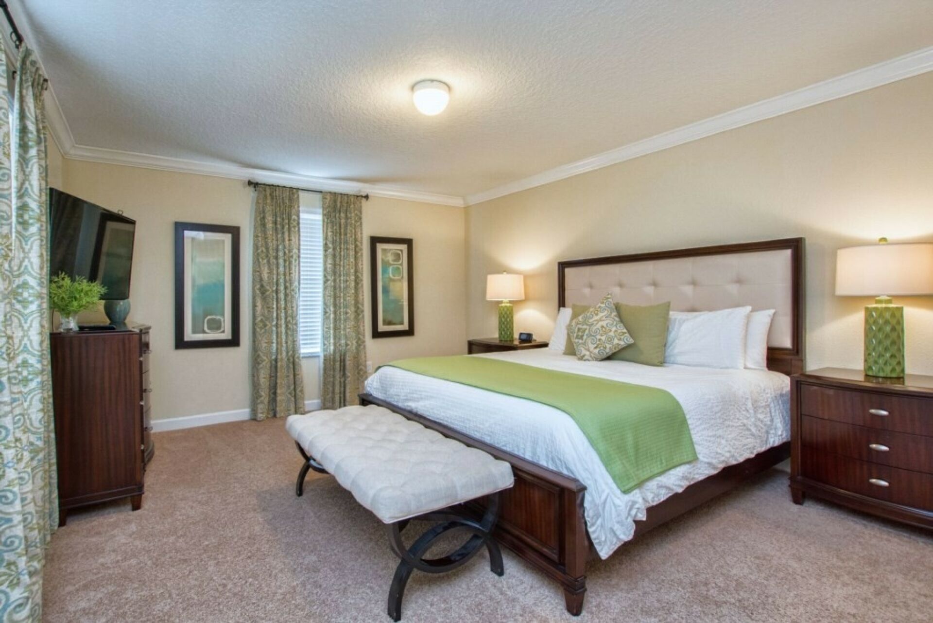 8954 Marvelous & Spacious Private Pool