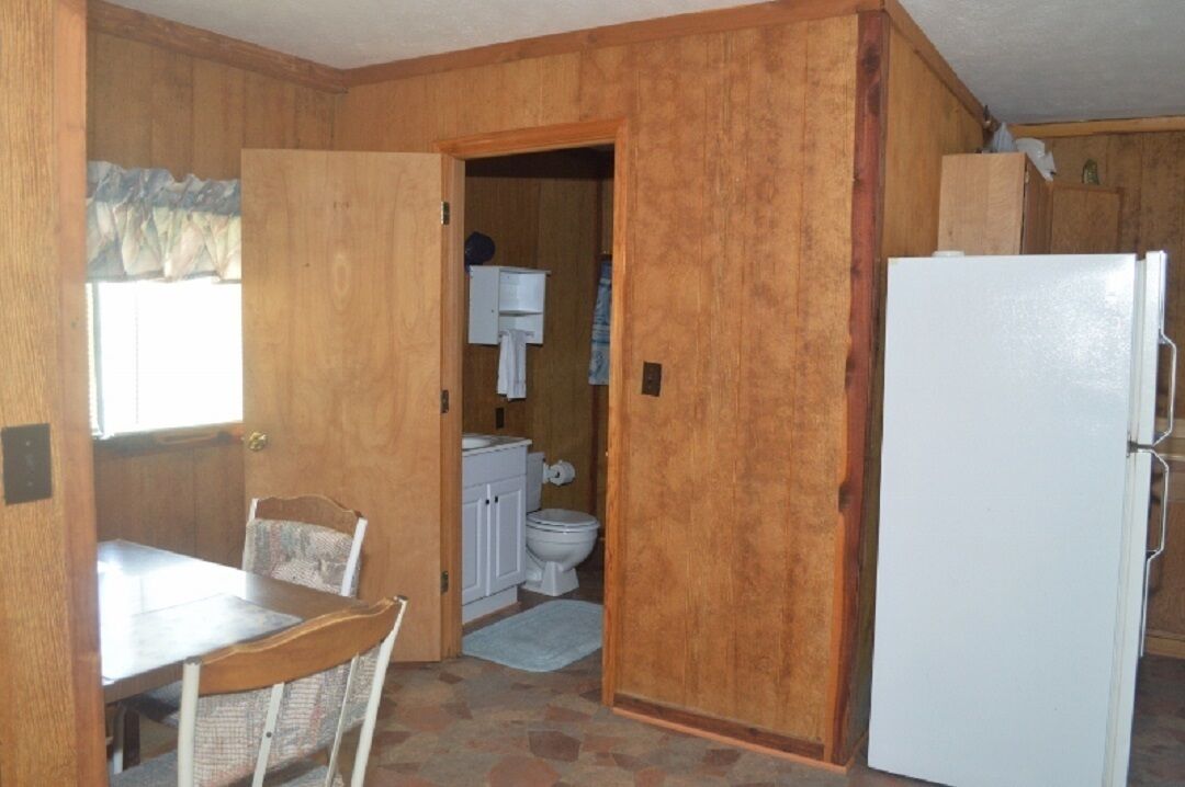 Adjoining cabin 7A 2 bedroom 8 twin beds located on Patoka Lake Southern Indiana