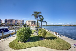 Condo (Harbor Towers Pool View 2 Bedrooms) | Exterior - Harbor Towers 2nd Fl 2 Bedroom Pool View (Siesta Key)