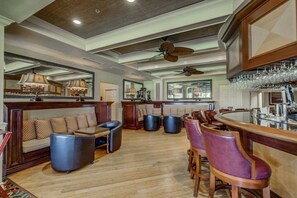 Condo (Hyland Hills Ave) | Extérieur