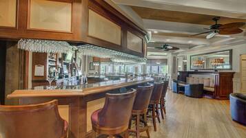 Condo (Hyland Hills Ave) | Exterior