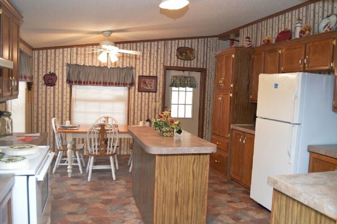 Family style home #22 3 bedroom 2 bath on Patoka Lake in Southern Indiana