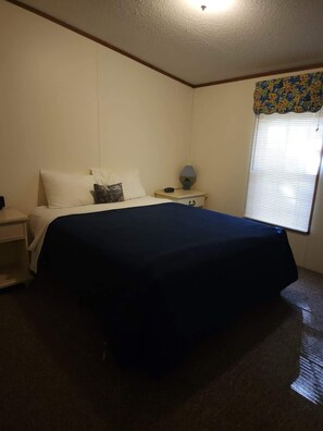 3 bedrooms, iron/ironing board, travel cot, free WiFi