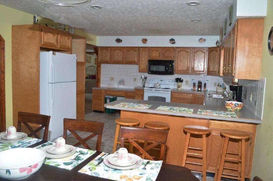 Luxury Family Home #21 4 bdrm with HOT TUB on Patoka Lake in Southern Indiana