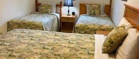 4 bedrooms, iron/ironing board, travel crib, free WiFi