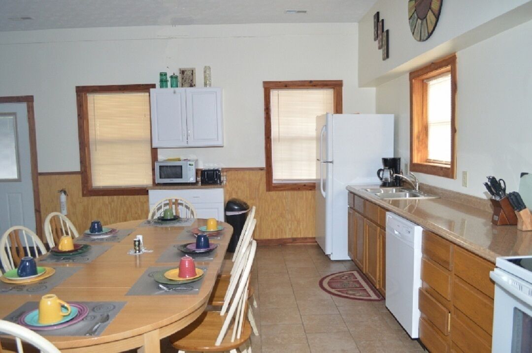 Cabin #25 Arcadia with game room  located on Patoka Lake in Southern Indiana