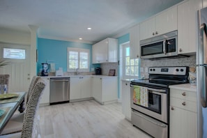 Condo (LuLu's Key House Loggerhead 2/2 Upsta) | Exterior