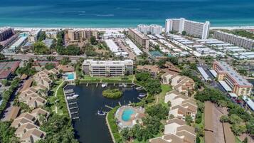 Condo (Midnight Cove II Bldg 6) | Ngoại thất