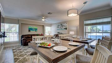 Condo (Minorga in Siesta Key Village) | Exterior