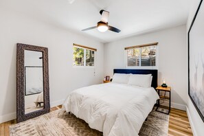 2 makuuhuonetta, silitysrauta/-lauta, internet, vuodevaatteet