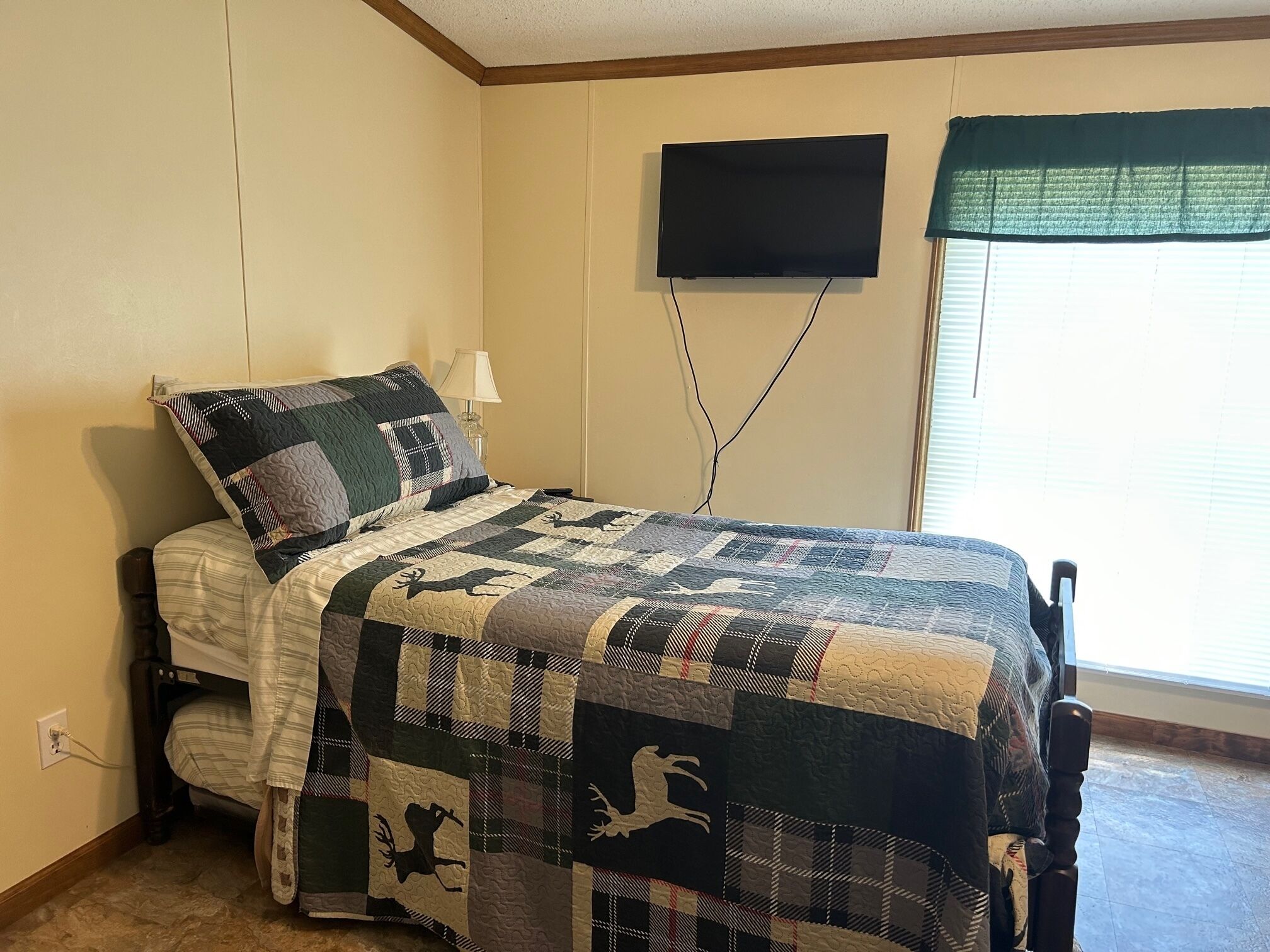 Family style home #18 3 bedroom 2 bath on Patoka Lake in Southern Indiana