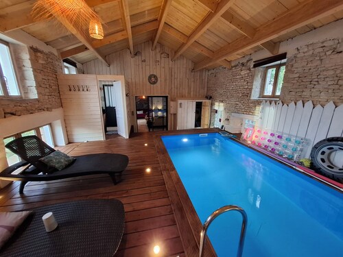 Charming 4-star residence La KATORA with heated indoor pool