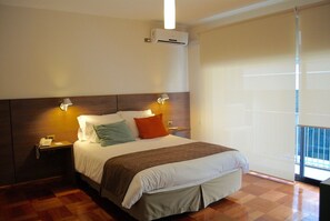 Room - Hotel Santa Lucia (Santiago)