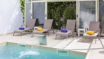 Indoor pool, outdoor pool