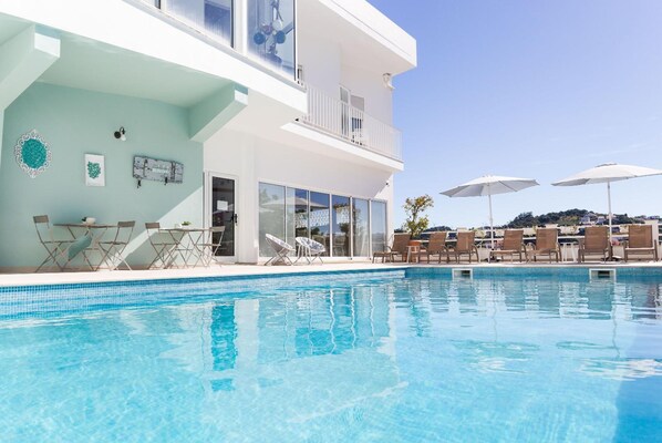 Indoor pool, outdoor pool