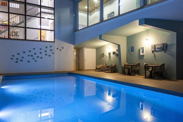 Indoor pool, outdoor pool