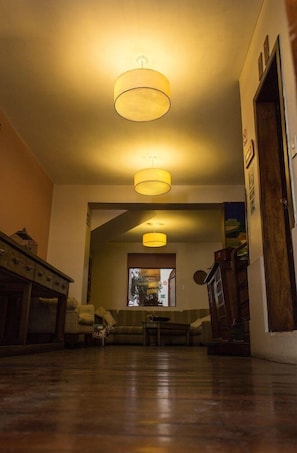 Interior - Sierra Madre (Quito)