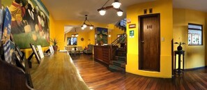 Lobby - Sierra Madre (Quito)