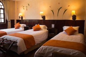 Room - Sierra Madre (Quito)