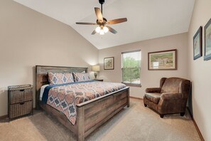 6 chambres, coffres-forts dans les chambres, fer et planche à repasser