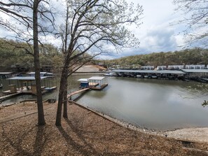 Marina - Lake House with Private Boat Dock, Ideal for Families in Lake Ozark (Lake Ozark)