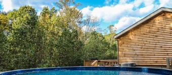Secluded Black Bear Lodge w/ Private Pool & Hot Tub near Hocking Hills Ohio