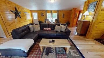 Smart TV, fireplace, DVD player, books