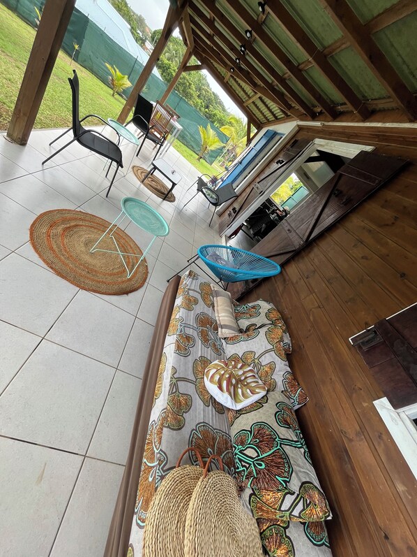 Terrace/patio - A natural setting for peace (Lamentin)