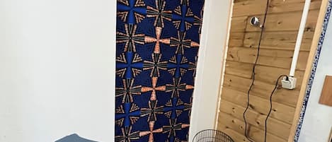 2 makuuhuonetta, silitysrauta/-lauta, Wi-Fi, vuodevaatteet