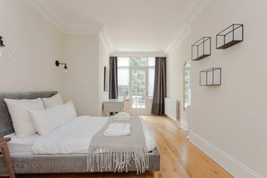 Basic-Haus, Mehrere Betten | 5 Schlafzimmer, laptopgeeigneter Arbeitsplatz, Bügeleisen/Bügelbrett