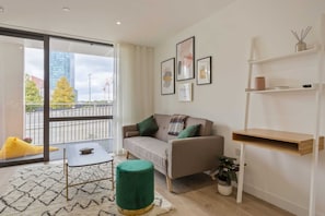 Basic Apartment, 1 Queen Bed with Sofa bed | Living room | TV - Modern 1 Bedroom Apartment Near Olympic Park (London)