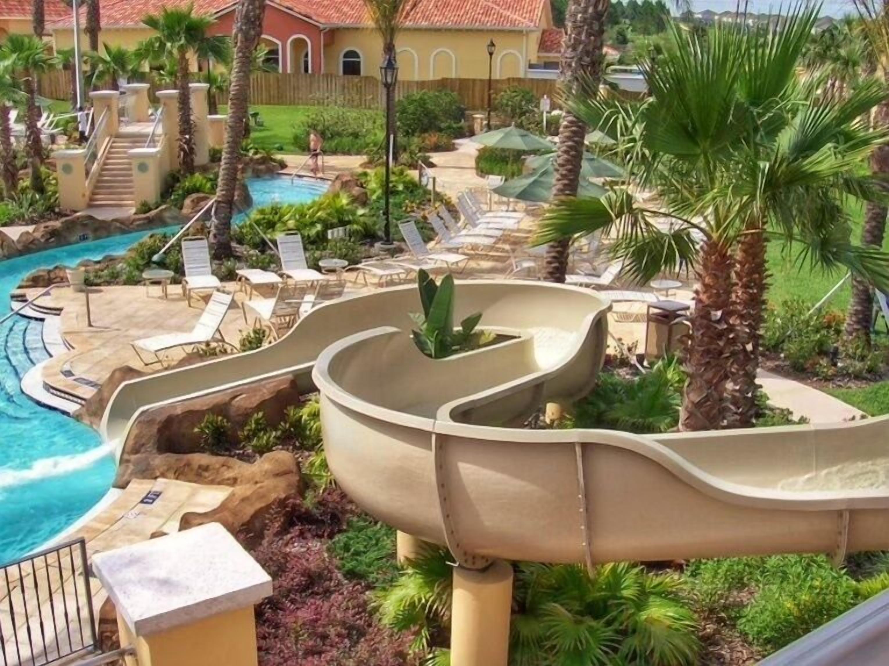 Lazy River & Slide! 3BR/3BA close to Disney and Universal. Dog Friendly!