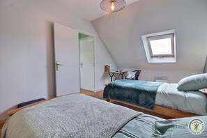 2 Schlafzimmer, Bügeleisen/Bügelbrett, kostenloses WLAN