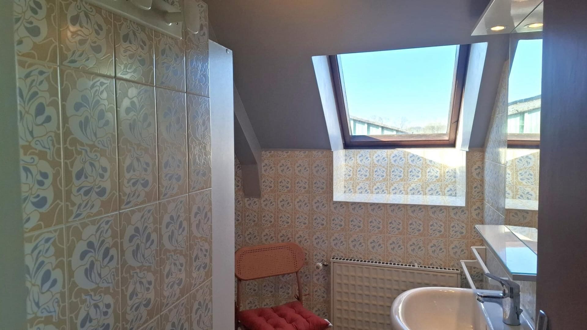 Bañera, secador de pelo