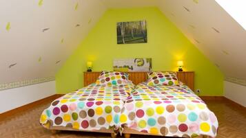 4 chambres, fer et planche à repasser, Wi-Fi gratuit