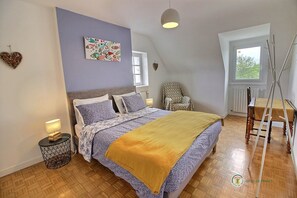 4 Schlafzimmer, Bügeleisen/Bügelbrett, kostenloses WLAN, Bettwäsche