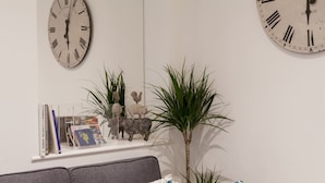 Interior - Chic 2bed 2.5bath Flat 5 min Walk to Oxford Street (London)