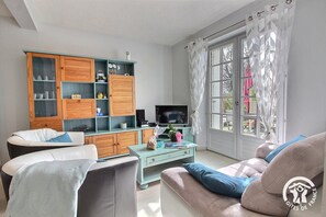 TV, DVD player, table tennis, books - Ti Oan - PLEUDANIEL - Gîte (PLEUDANIEL)