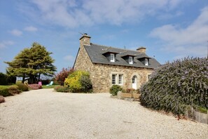 Exterior - Ty Guen - LEZARDRIEUX (LEZARDRIEUX)