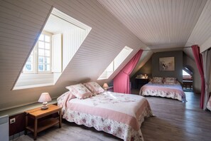 1 bedroom, iron/ironing board, free WiFi