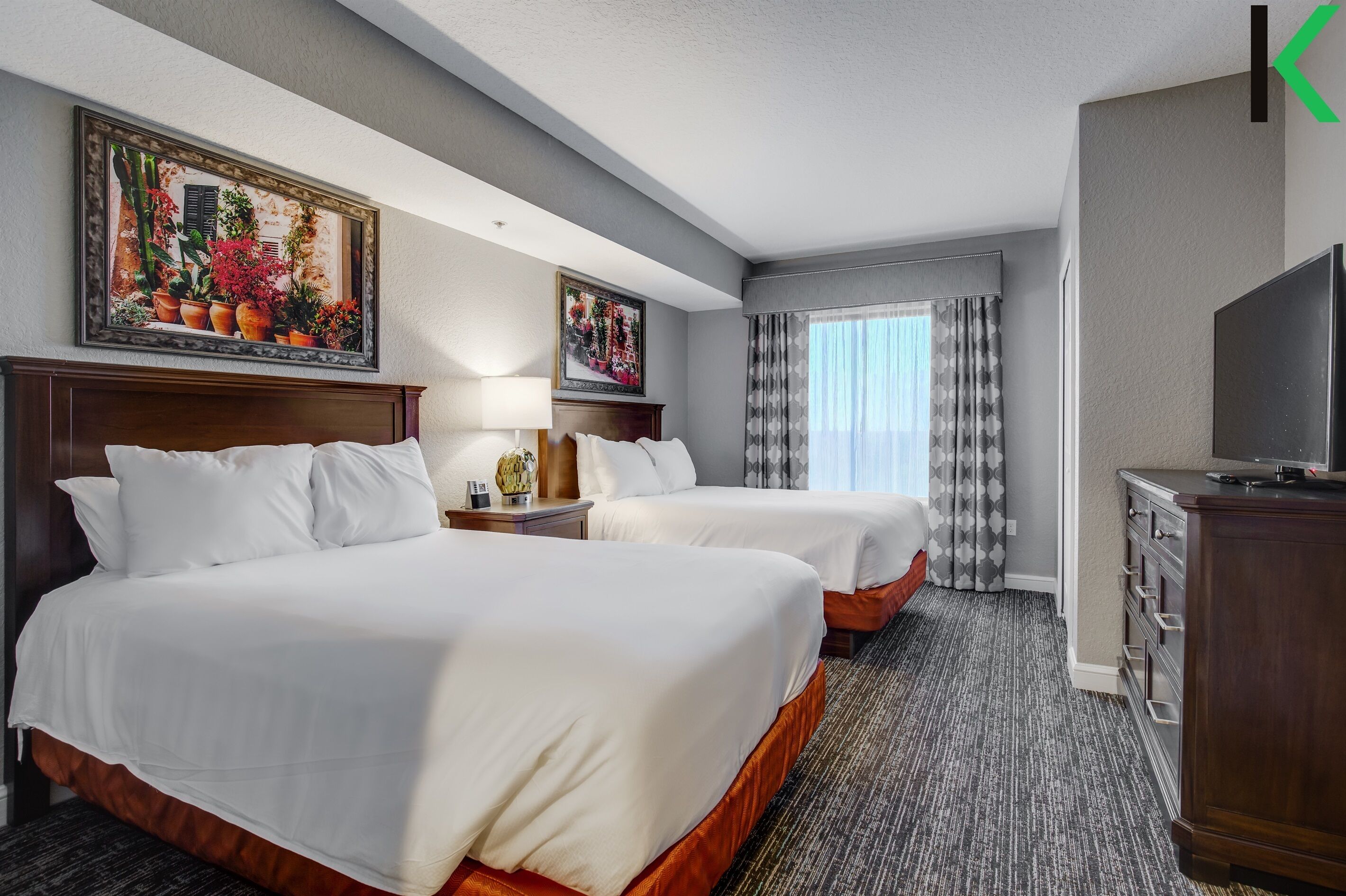 2 bedrooms, iron/ironing board, internet, bed sheets