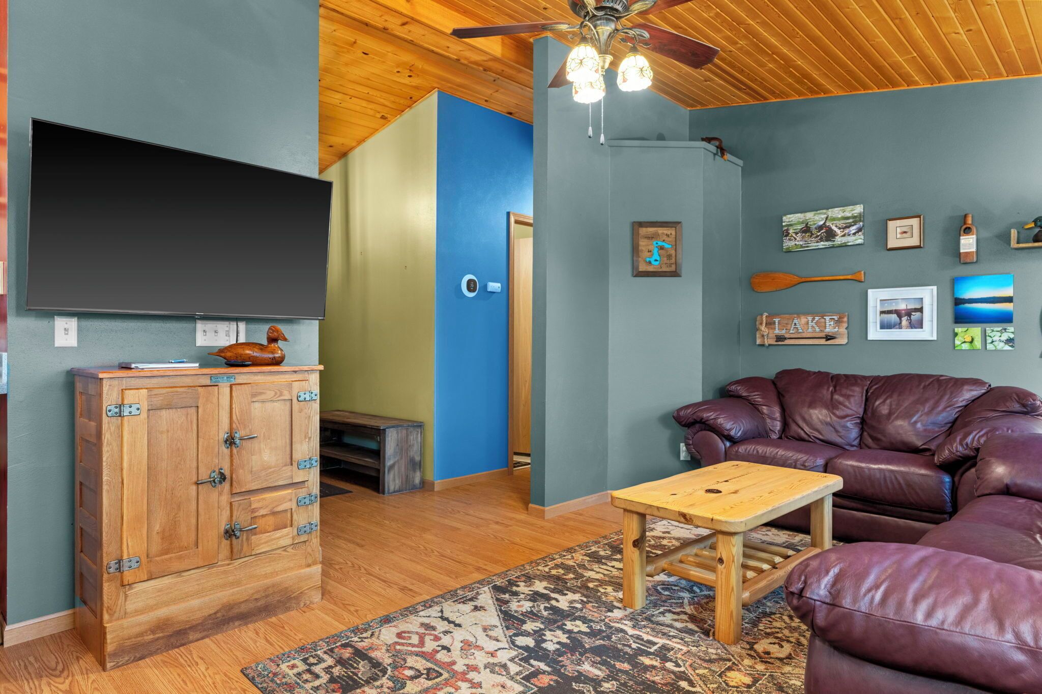 Fox Cabin on the LAKE w/Pier, Large Yard, Decks