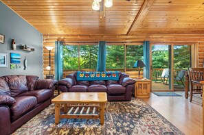 Smart TV, DVD player - Lake Cabin w/ King Bed & Fire Pit near Dells (Oxford)