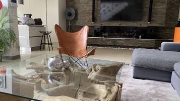 TV connectée, espaces bureaux