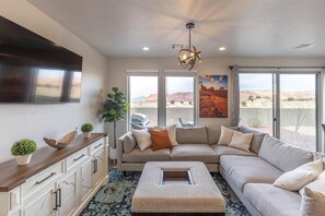 Villa, Multiple Beds (When Sparks Fly) | Living room