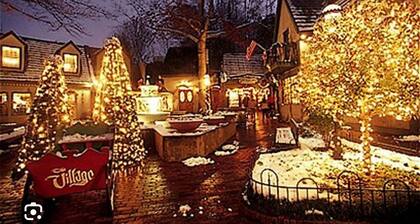 King Bear Downtown-Right off the Gatlinburg strip!