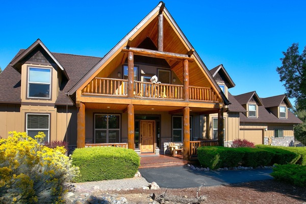 Welcome to the Lodge at Eagle Crest. Your next vacation rental